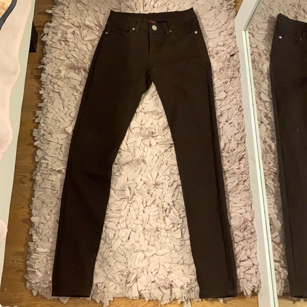Women Burnt color pants size 3/4. Never worn